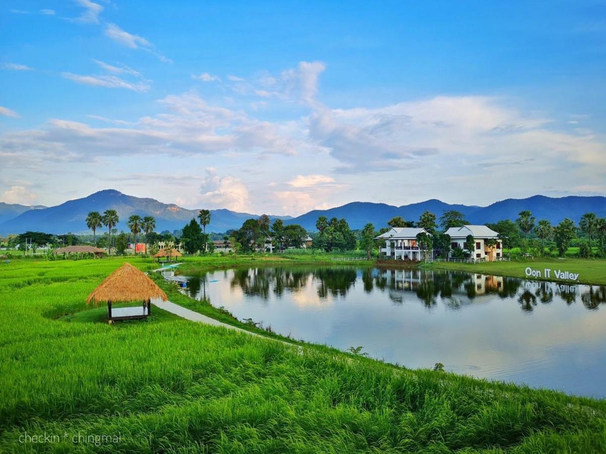 Oon Valley Farm Stay San Kamphaeng 외부 사진